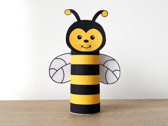 Bee toilet paper roll animal craft activity for kids